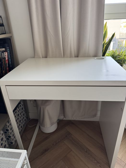 Biurko białe MICKE (ikea) + szafka biała LENNART