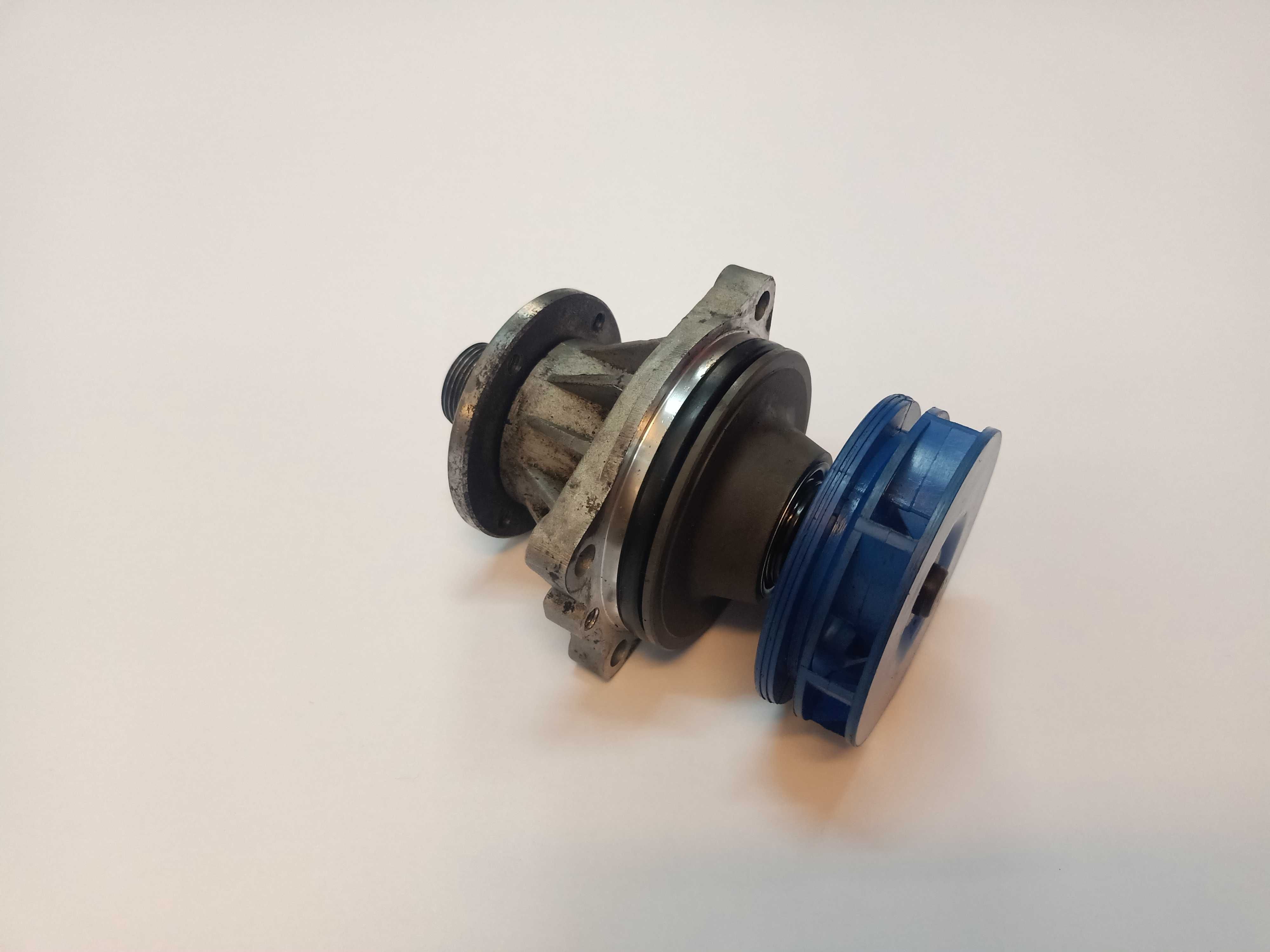 BMW E36 E46 E39 E60 E38 E83 Pompa wody SKF chłodzenie silnika BENZYNA