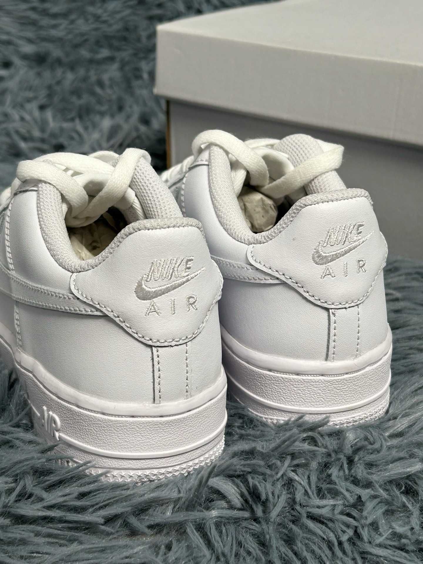 Biały\NikeAirForce1*Low^TBTSM|nowy UnisexTrampki.40