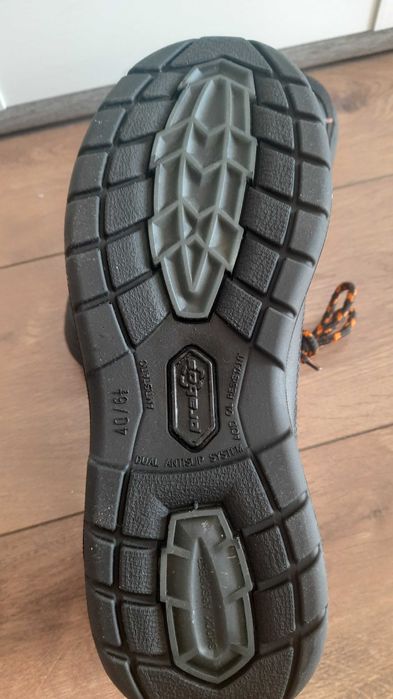 buty robocze protektor rozmiar 40 nowe