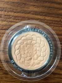 Guerlain Météorites Puder matujacy odbijajacy 03