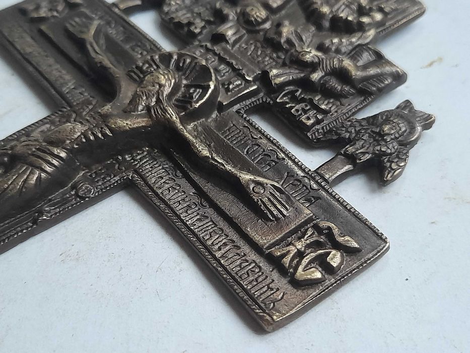 Krzyż prawosławny mosiężny z aniołami (16,5 cm)