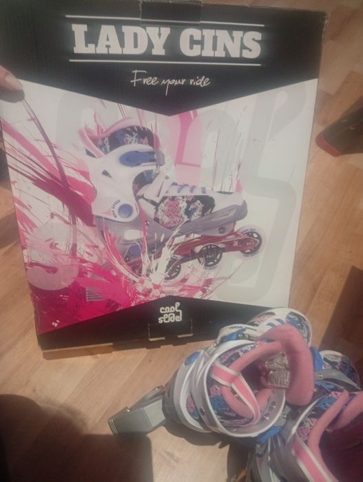 Sprzedam rolki 33-36