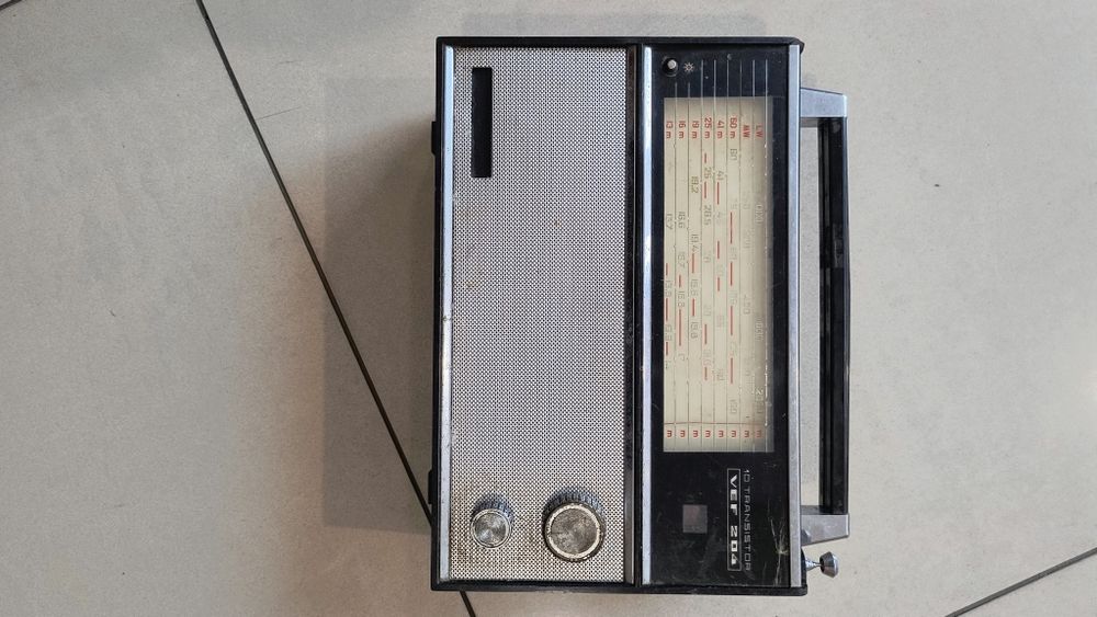 Радянське радіо VEF 204