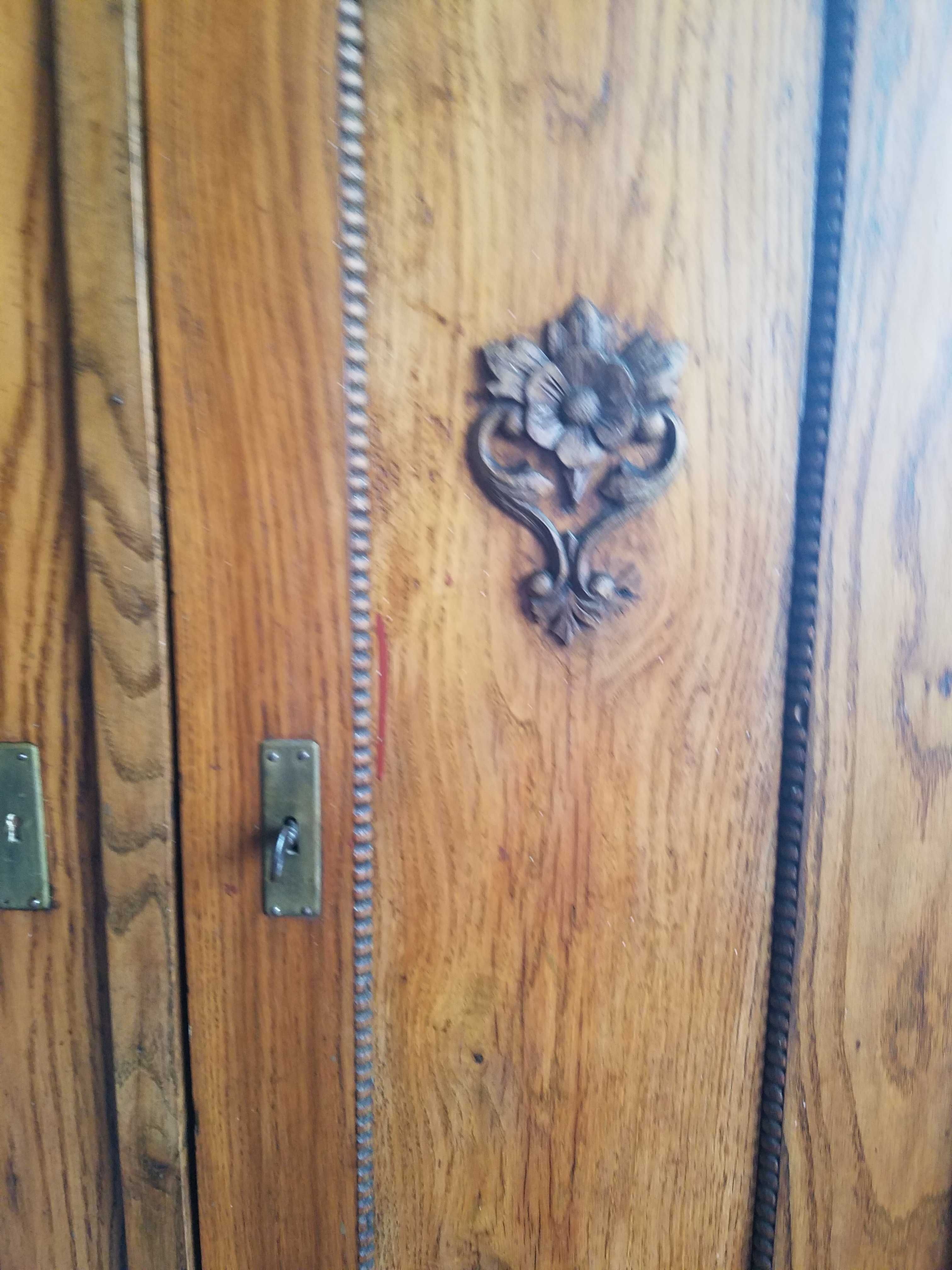 Szafa dębowa 3 drzwiowa (ok. 1900 rok)