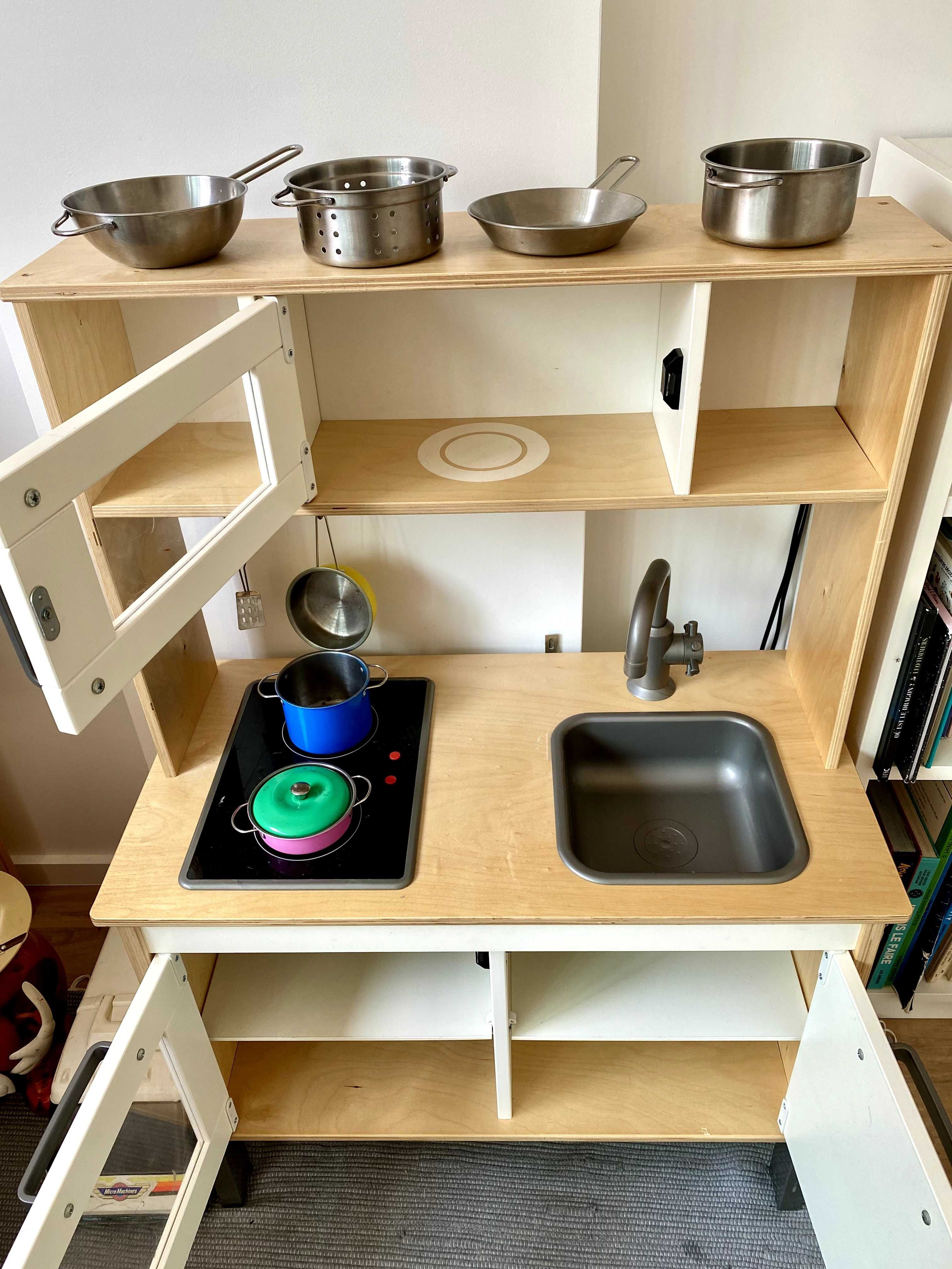 Cozinha de brincar IKEA com acessórios