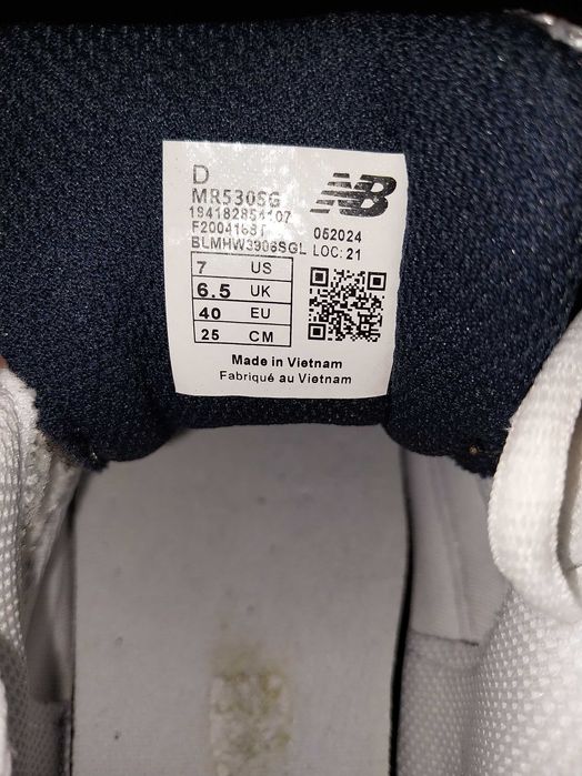 кросівки  жіночі New balance