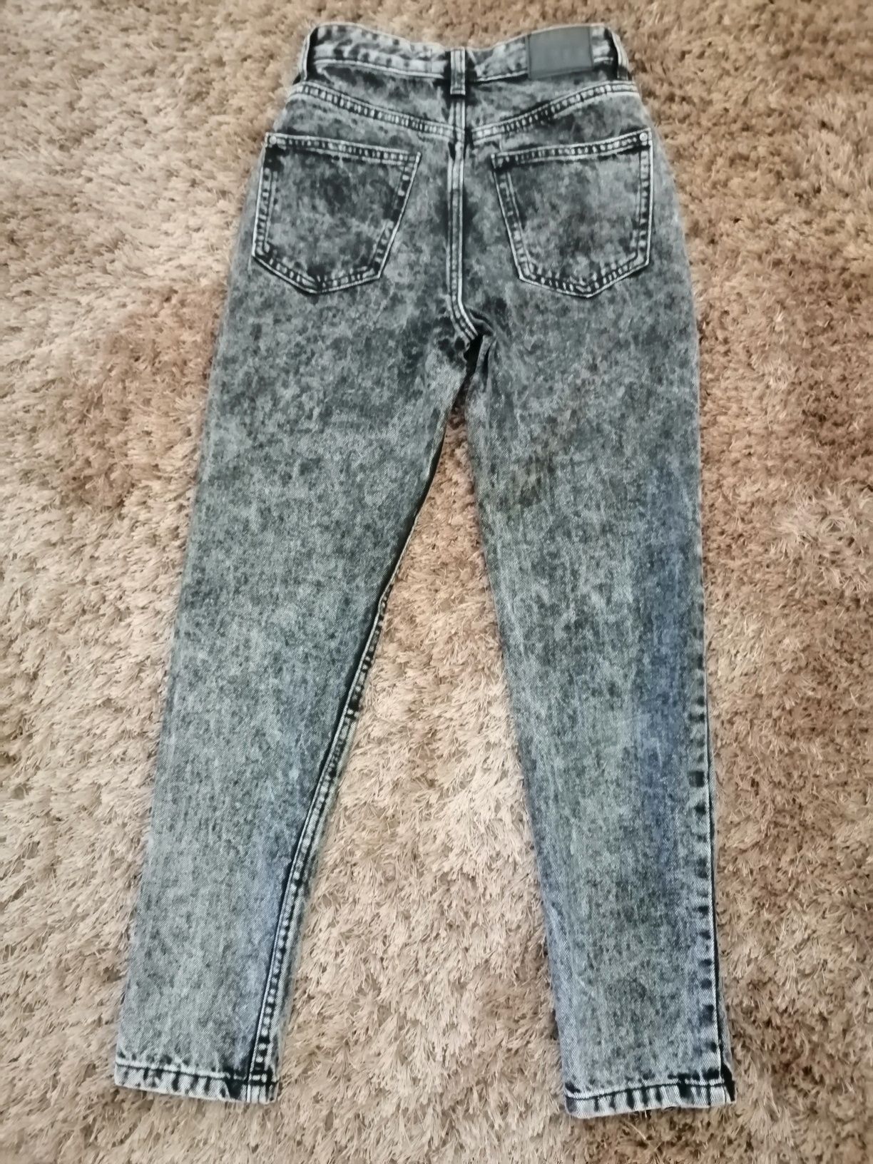 Jeansy mom fit high waist rozmiar 32 Sinsay