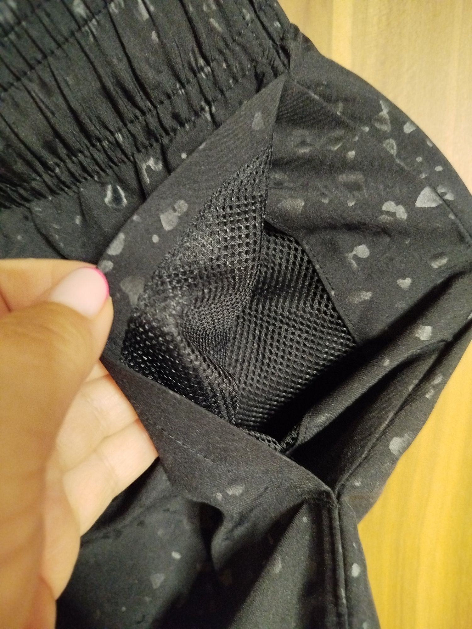 Spodenki krótkie męskie Under Armour rozmiar S stan idealny