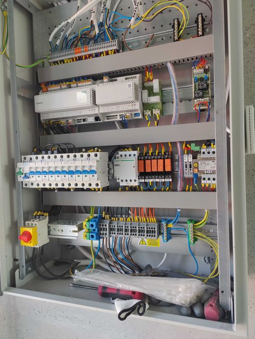 Опалення, теплові насоси, VRF системи котедж, клініка, фабрика, бізнес