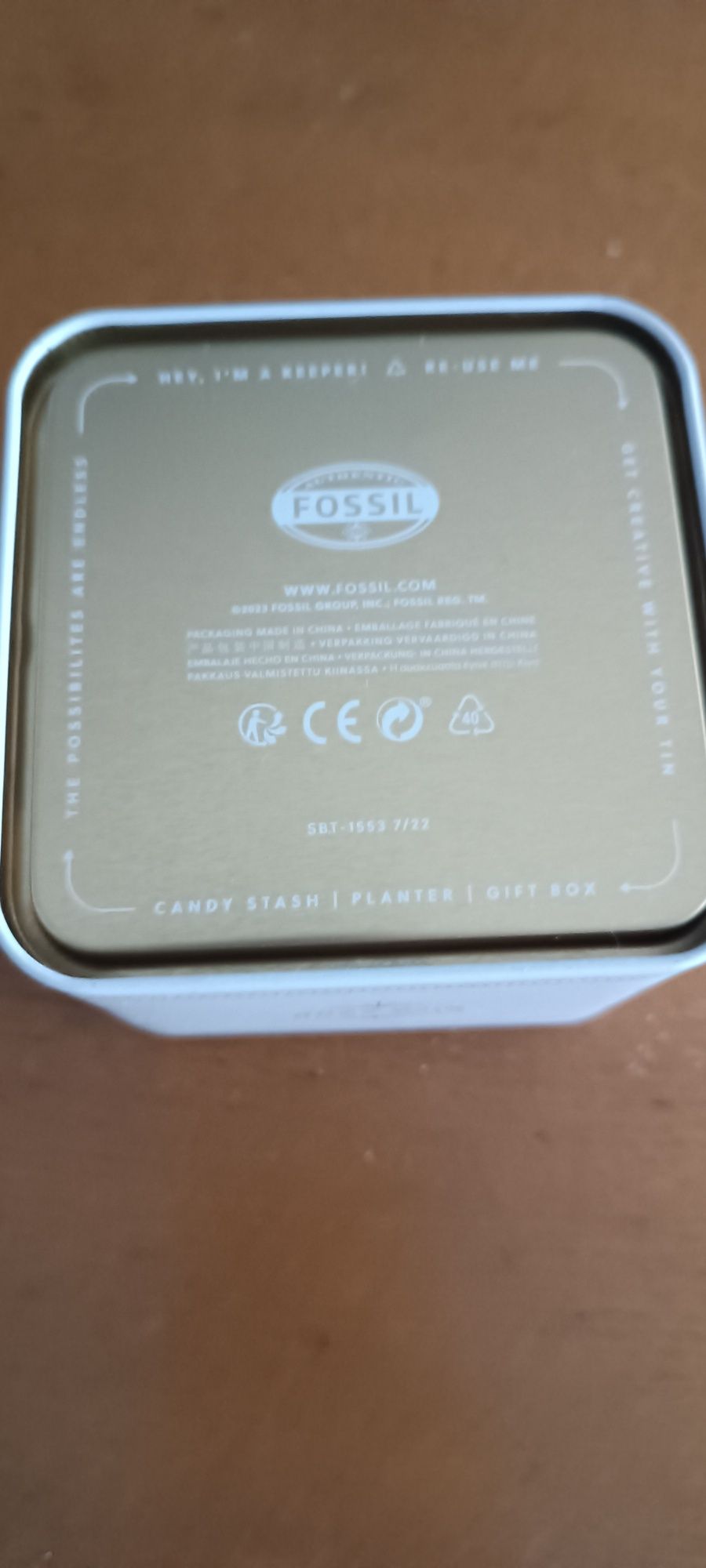 Relógio  FOSSIL dourado NOVO