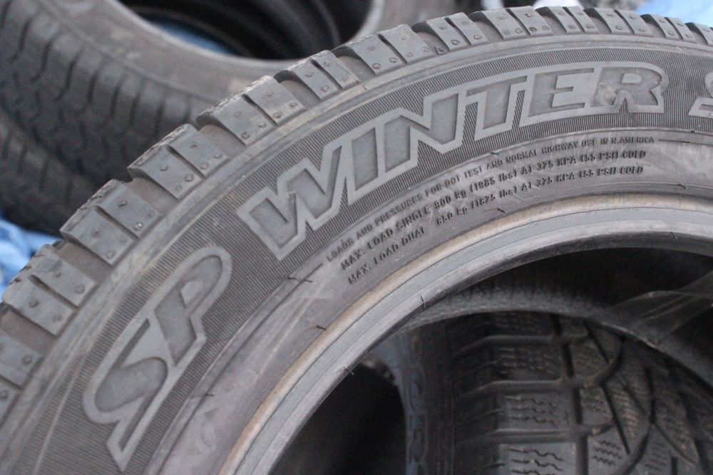 ГРУЗОВАЯ R17C=215-60-R17C резина шины DUNLOP SP SPORT