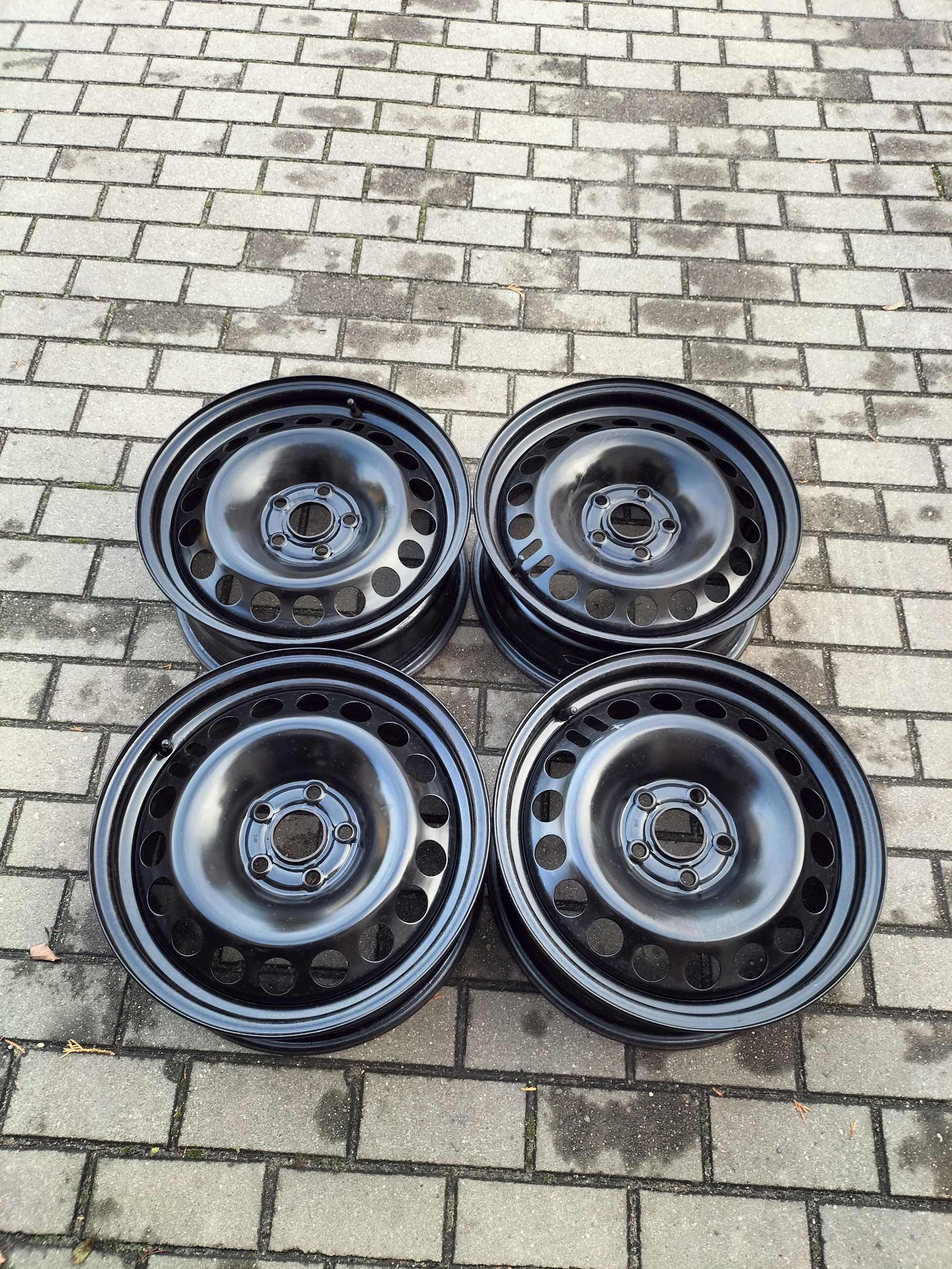 Felgi stalowe r16 Opel Astra J 4szt.