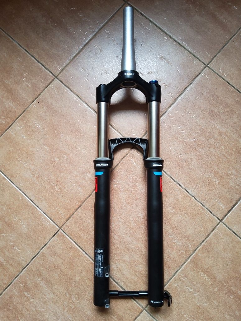 Rock Shox Sector Silver TK Solo Air 140 mm koło 29"