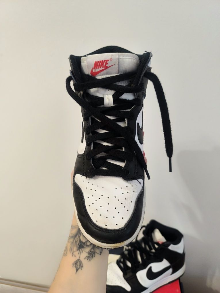 Nike Dunk High Panda
