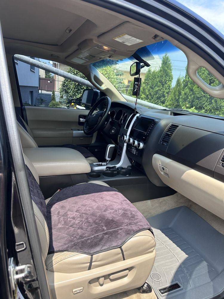 Toyota Sequoia 5.7L V8