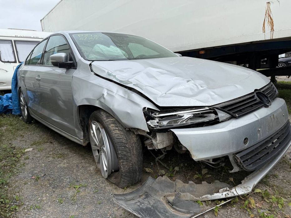 Продам Volkswagen jetta 2011 рік 2,5 автомат
