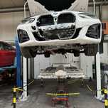 Naprawa elektrycznych/hybrydowych BMW po wypadku.