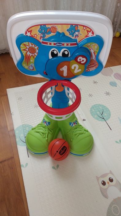 Баскетбольне кільце chicco зі світловими та звуковими ефектами