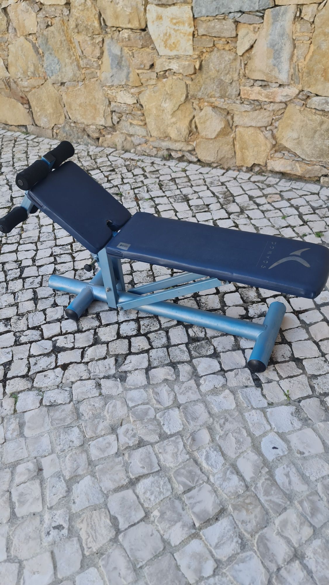 Maquina aparelho musculacao  pesos