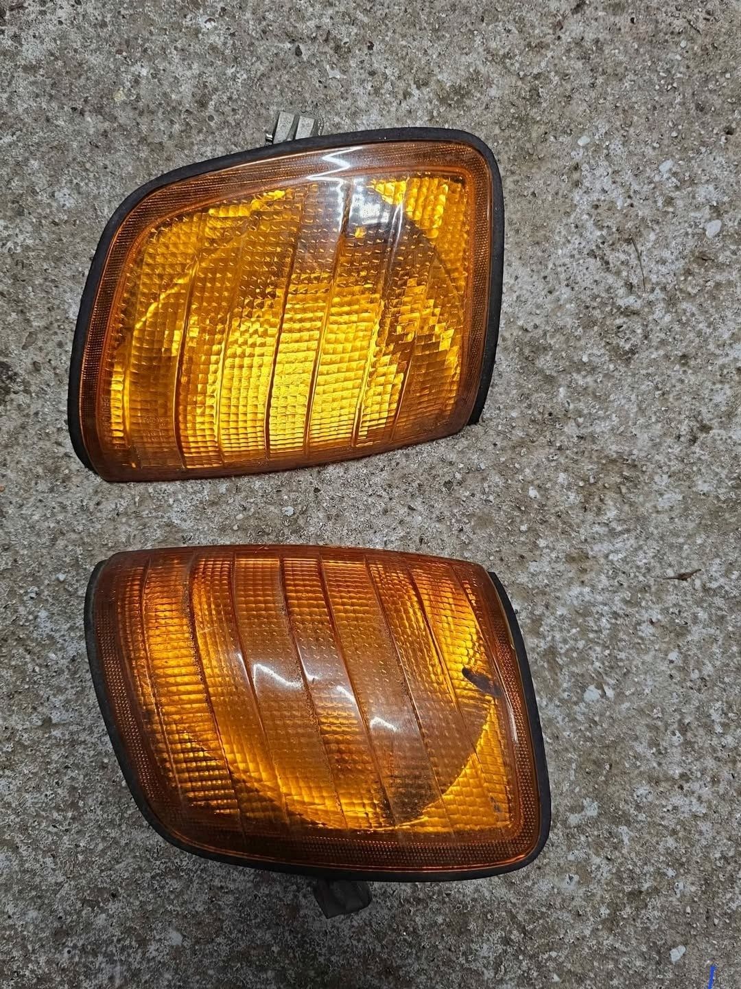 Kierunkowskazy w124