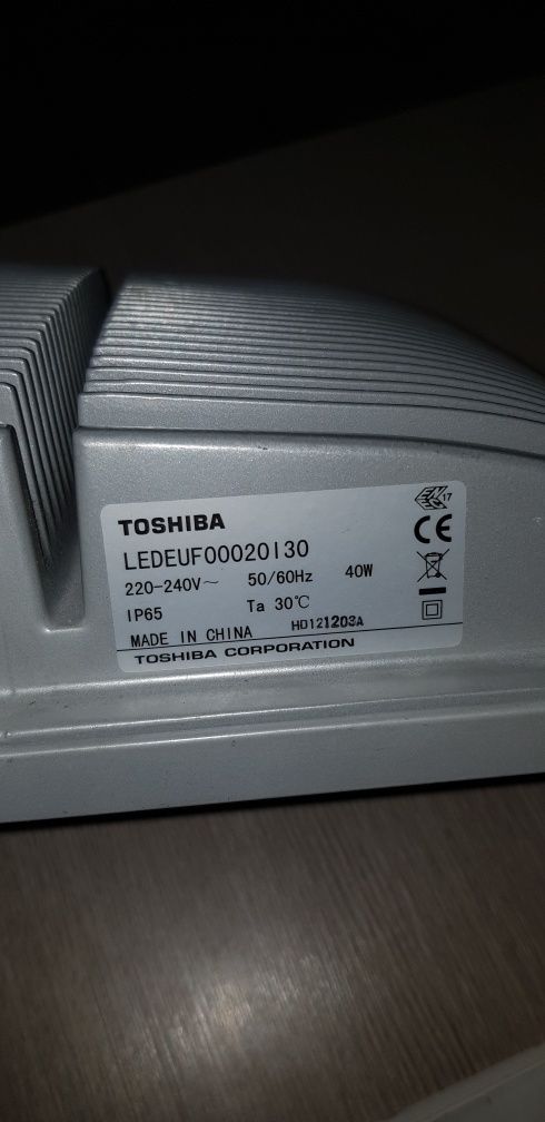 Halogen Led 230v Toshiba