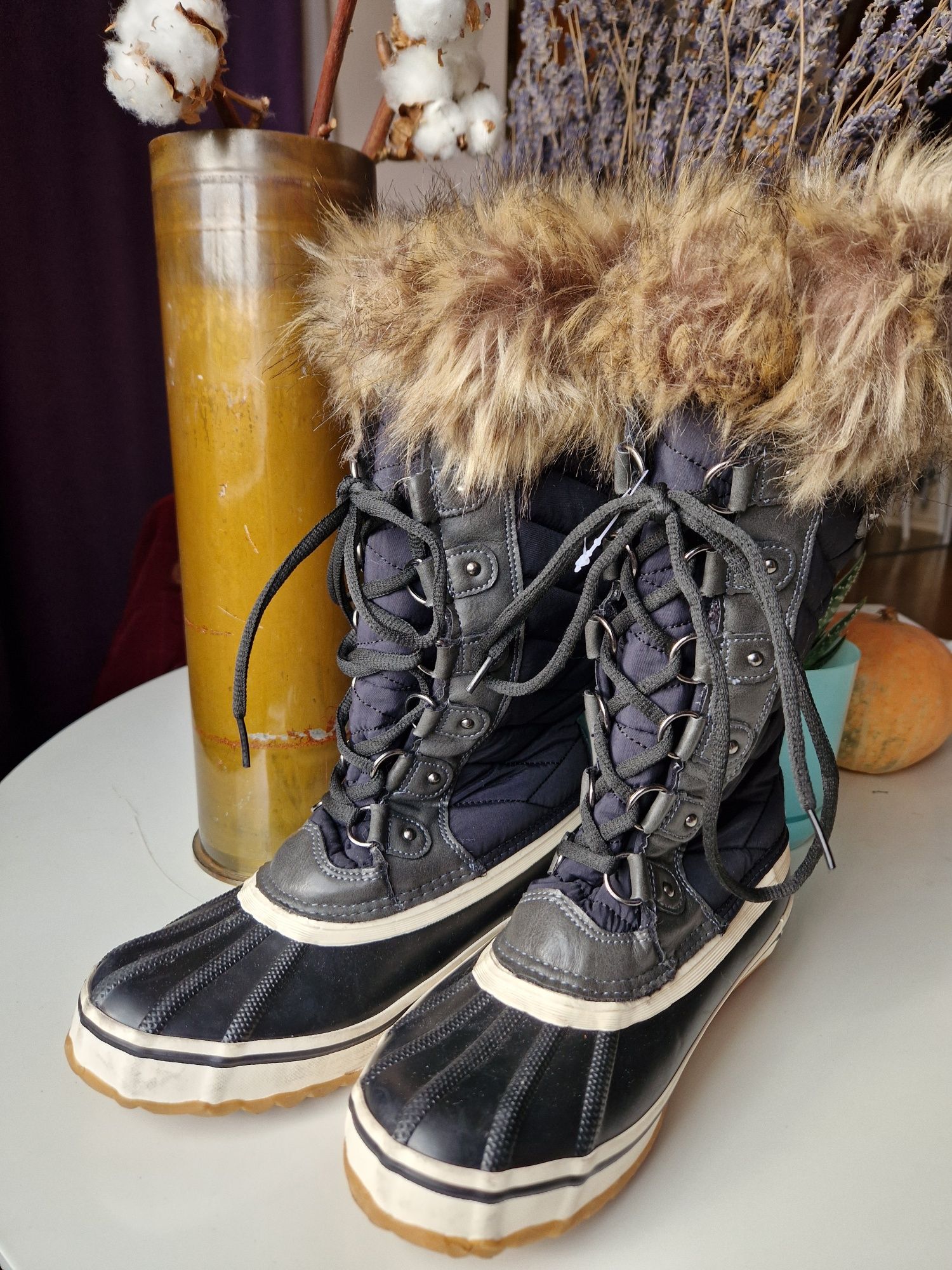 МЕГА РОЗПРОДАЖ зимове взуття, чоботи сапожки