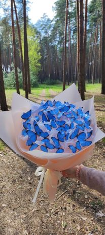 Неймовірний букет з бабочок