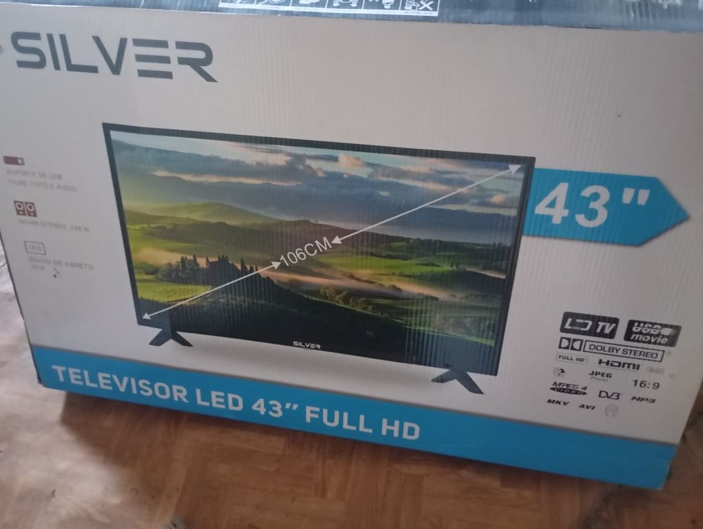 TV/SmartTV/ Silver 43"full hd