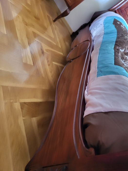 Łóżko ludwik drewniane