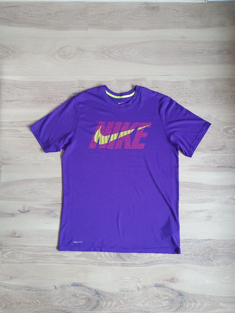 T-shirt termoaktywny Nike rozmiar L