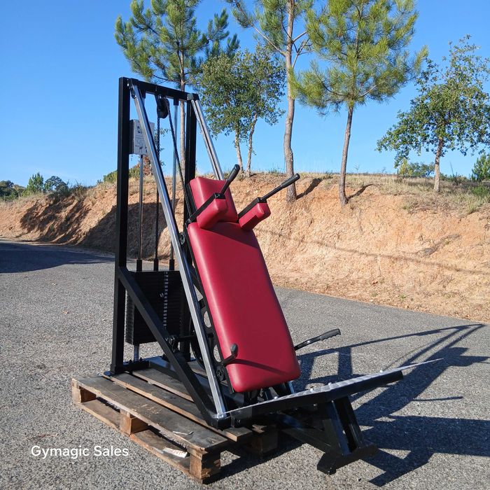 GYMAGIC- - Hack Squat TECHNOGYM