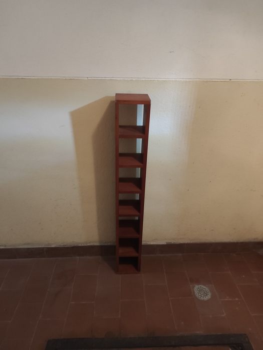 Estante Estreita para Discos