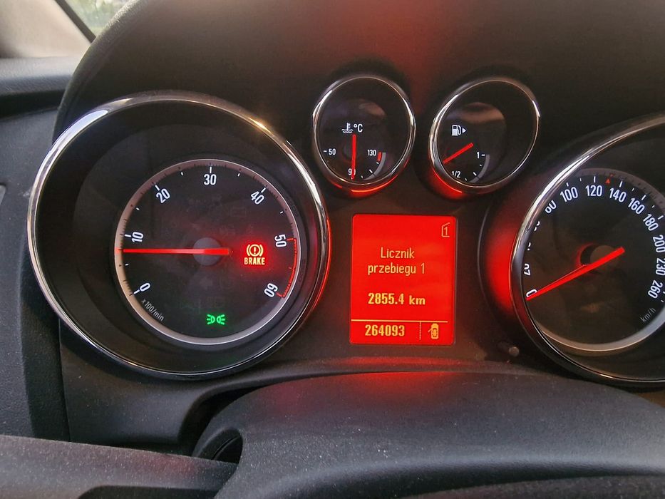 Opel Astra J 2010r