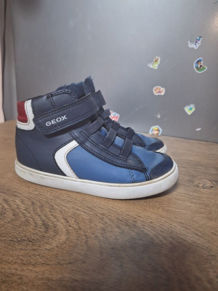 Buty firmy Geox.