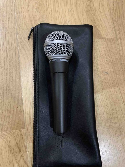Продам вокальний мікрофон Shure SM58