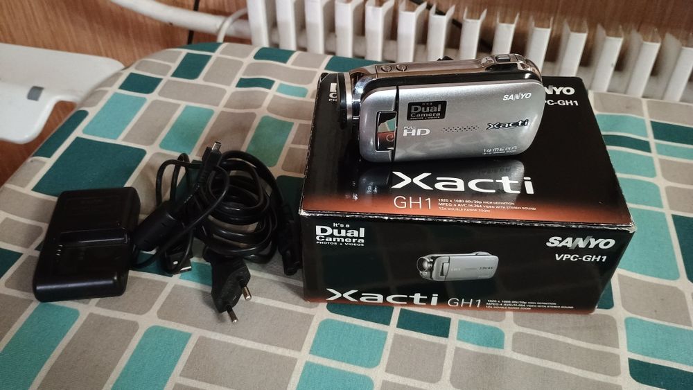 Відеокамера Sanyo Xacti VPC-GH1 FullHD