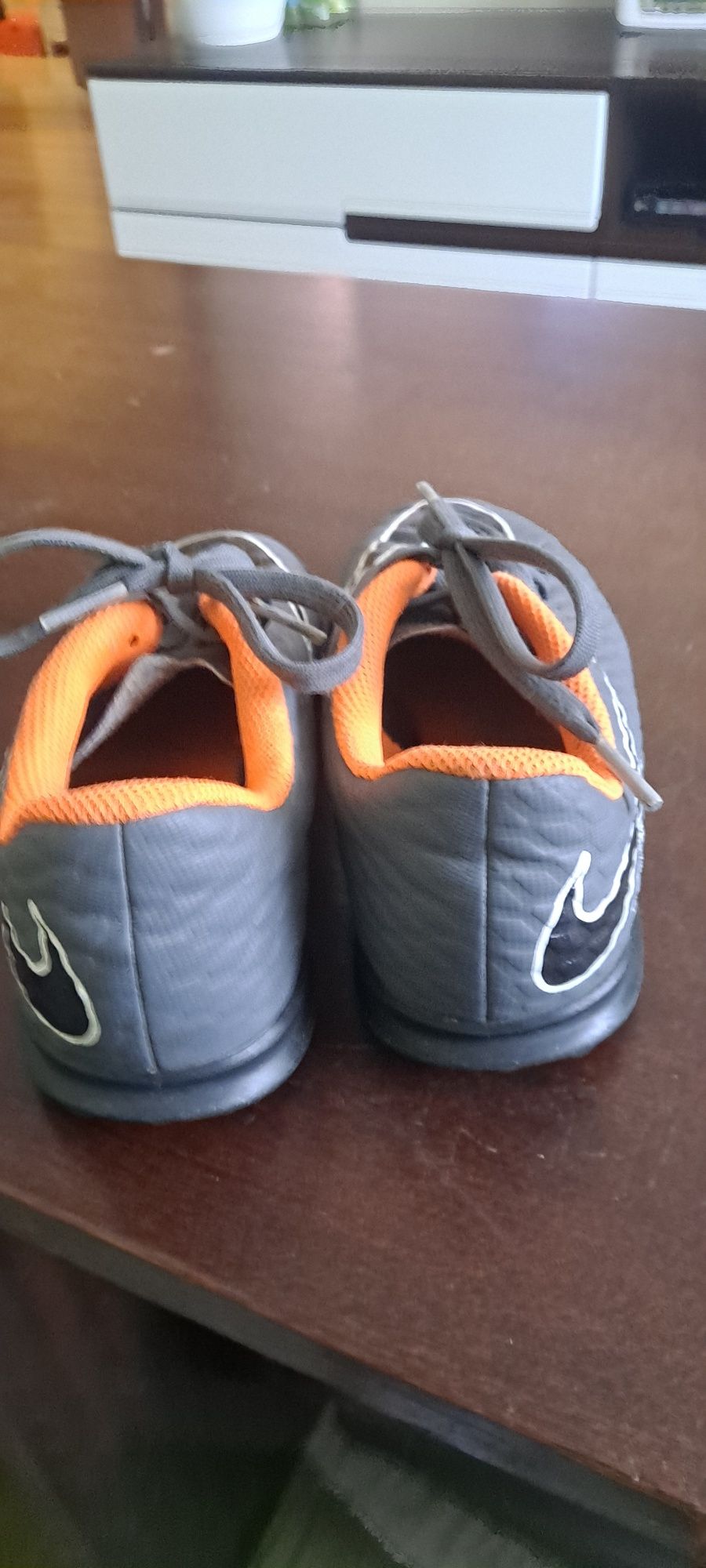 Korki, Buty do gry w piłkę, sportowe Nike 30