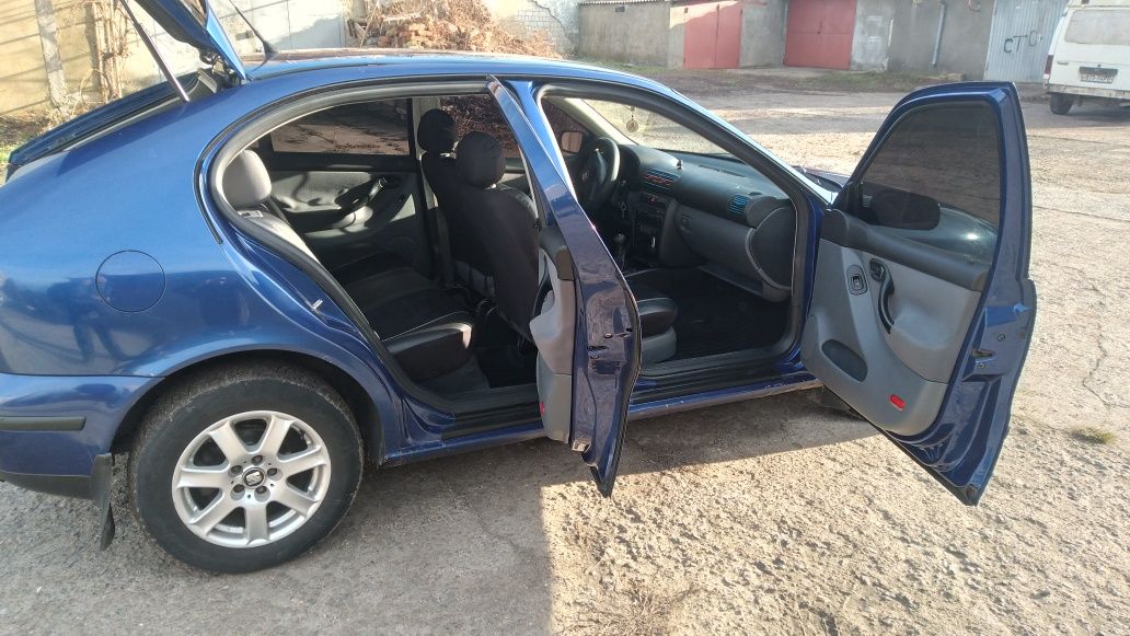 Продам  Seat leon 2000p.1.6 газ-бенз