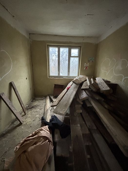 р Будинок з ділянкою 20 соток, можливість озера, укріплений фундамент