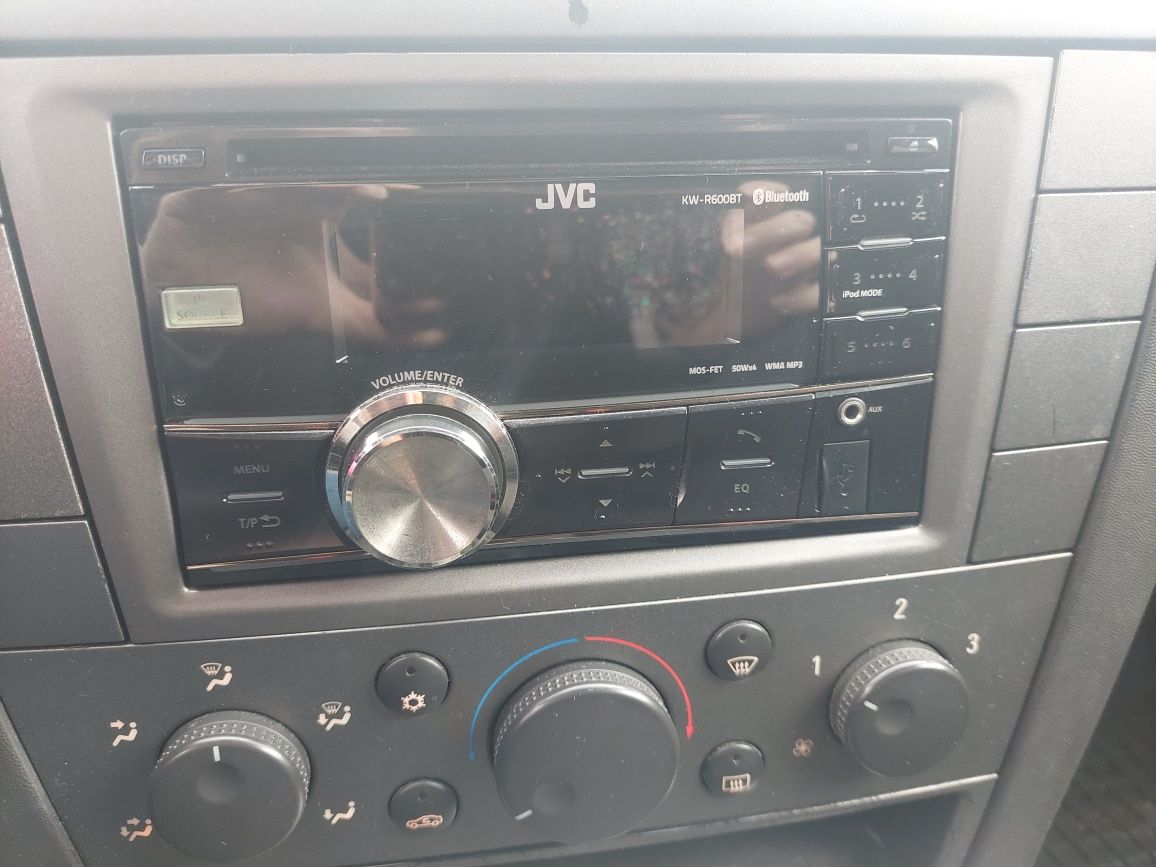 Sprzedam radio samochodowe JVC kw-R600BT