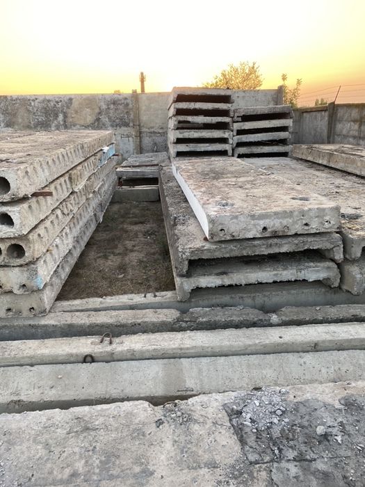 Кирпичь б/у красный плиты перекрытия,дорожные