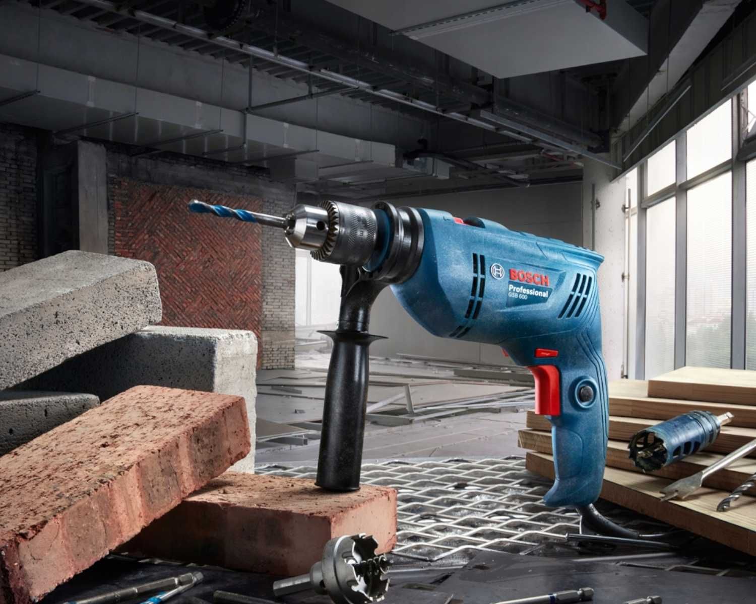 MOCNA Wiertarka Udarowa Bosch 600W 13mm Do Betonu Metalu Drewna