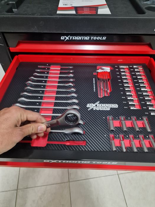 Carrinho de ferramenta de 6 gavetas 4 completas novo