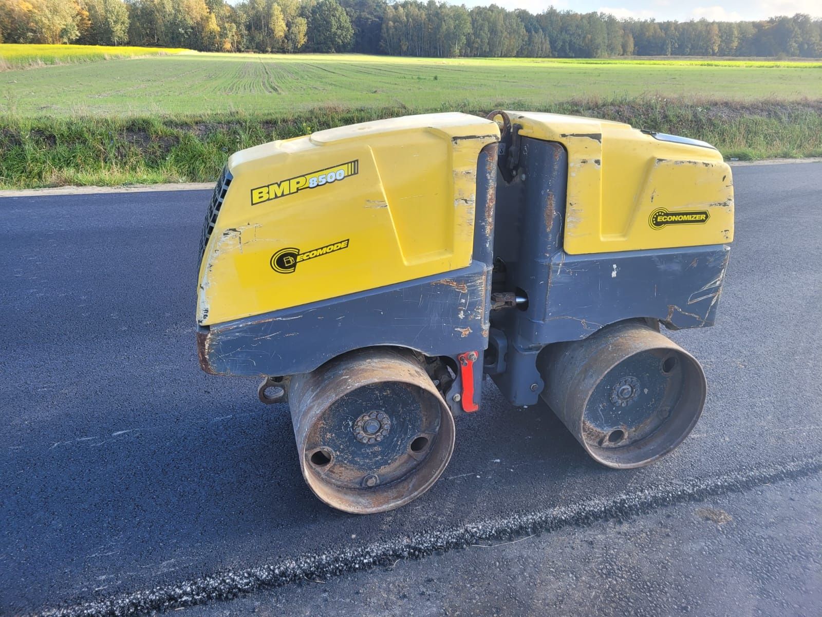 Walec wielofunkcyjny Bomag 8500 Kubota, zagęszczarka