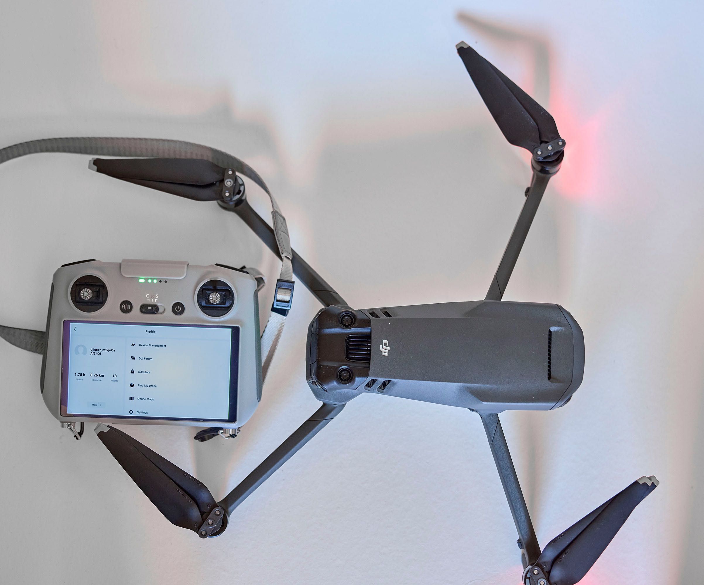 DJI Mavic 3 Fly More Combo+garantia 26/01/13 Muitos extras- 1.75 H voo