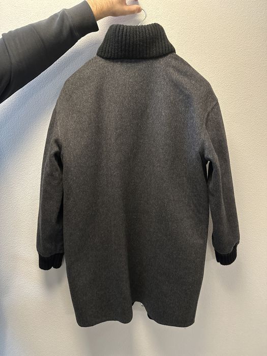 Стильне пальто з альпаки з норковими кишенями