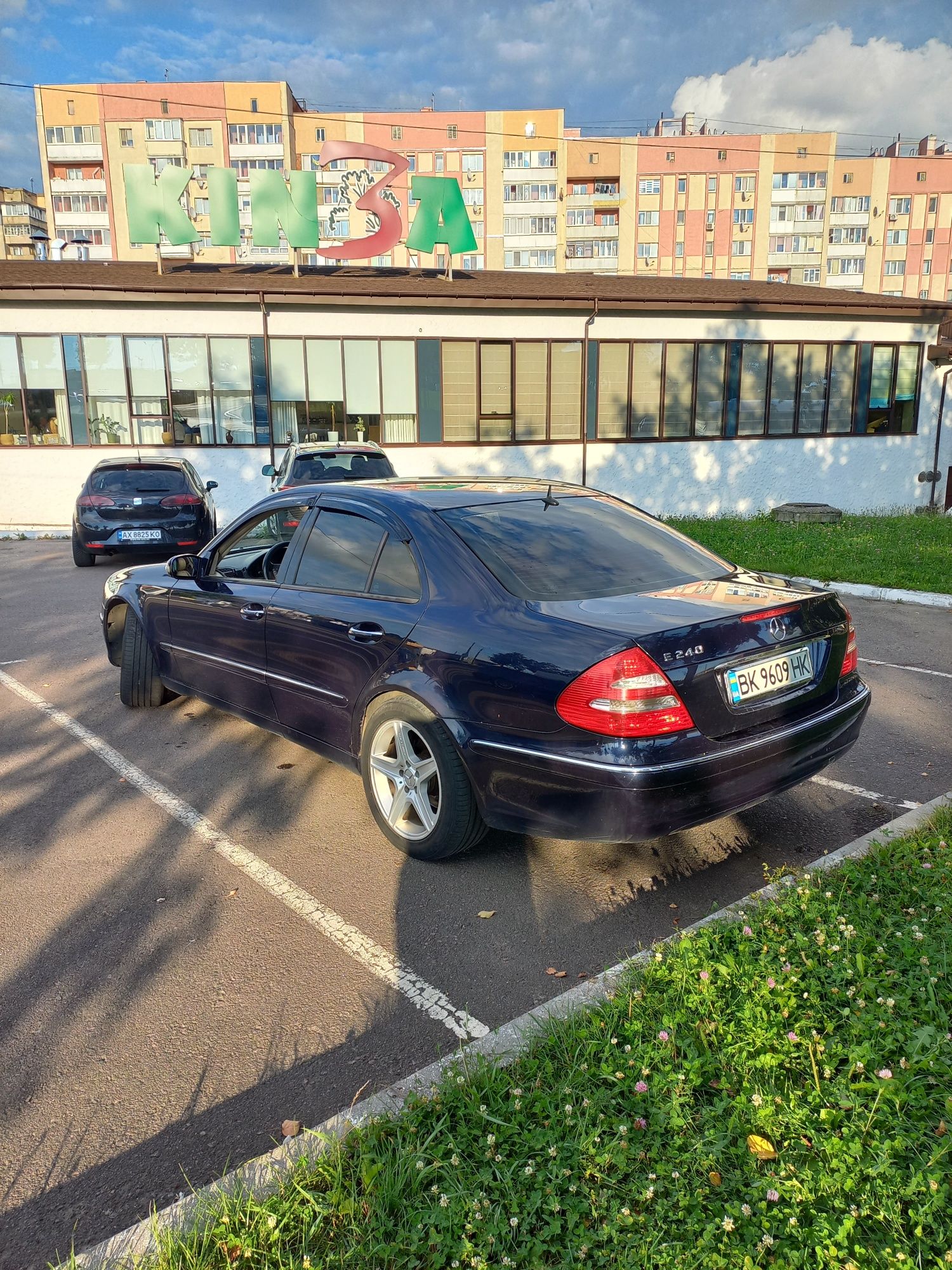 Продам мерседес w211