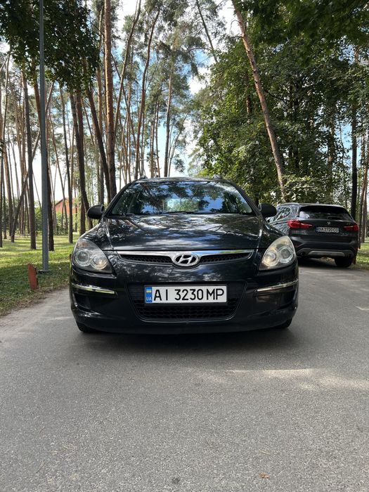 Hyundai i 30cw универсал Авто на полном боевом ходу