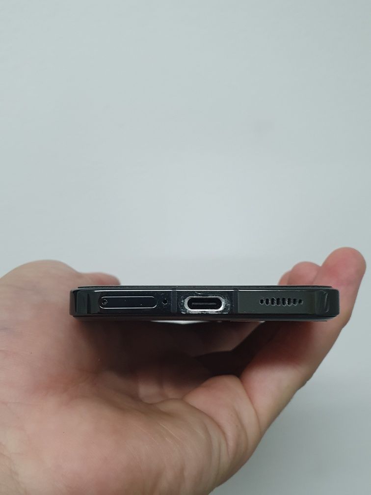 Xiaomi 13 8/256 Jak nowy